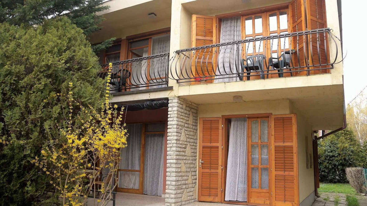 Siofok Aranypart House | Holiday home just a short jump from the water