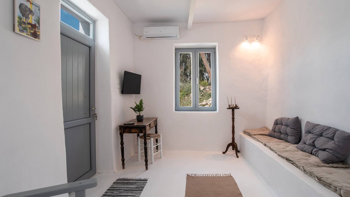 Marpissa House | Holiday Home 'Kalesma Marpissa' with Sea View, Private Terrace and Air Conditioning