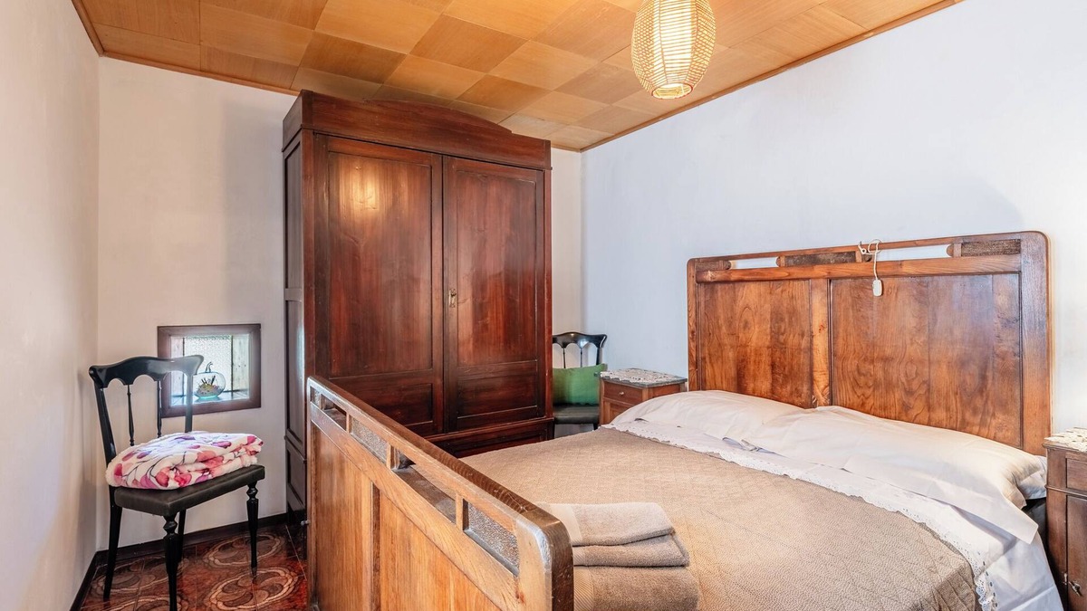 Montefegatesi House | Holiday Home 'La Casina Di Nonno Loriano' with Wi-Fi