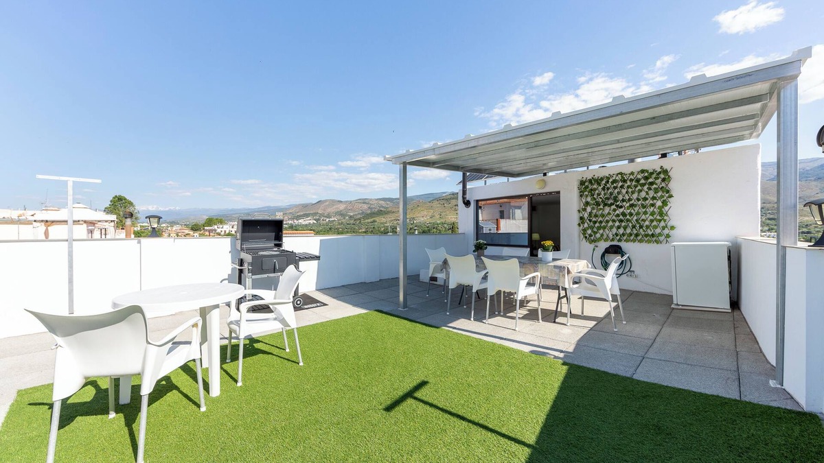 Fondon House | Holiday Home 'La Casa De La Buhardilla' with Mountain View, Private Terrace and Wi-Fi