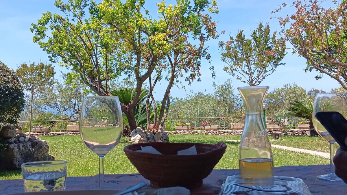 Sennori House | Holiday Home 'La Casa Del Vento' with Sea View, Wi-Fi and Air Conditioning