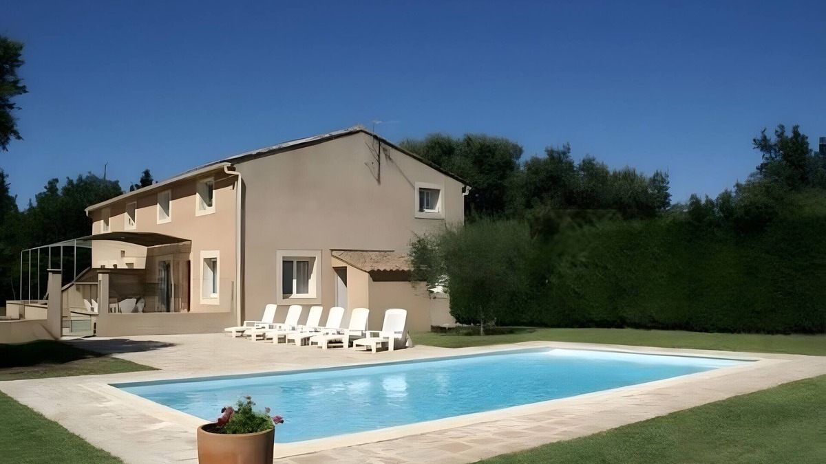 Monteux House | Holiday Home 'La Crozette' with Private Pool, Wi-Fi and Air Conditioning