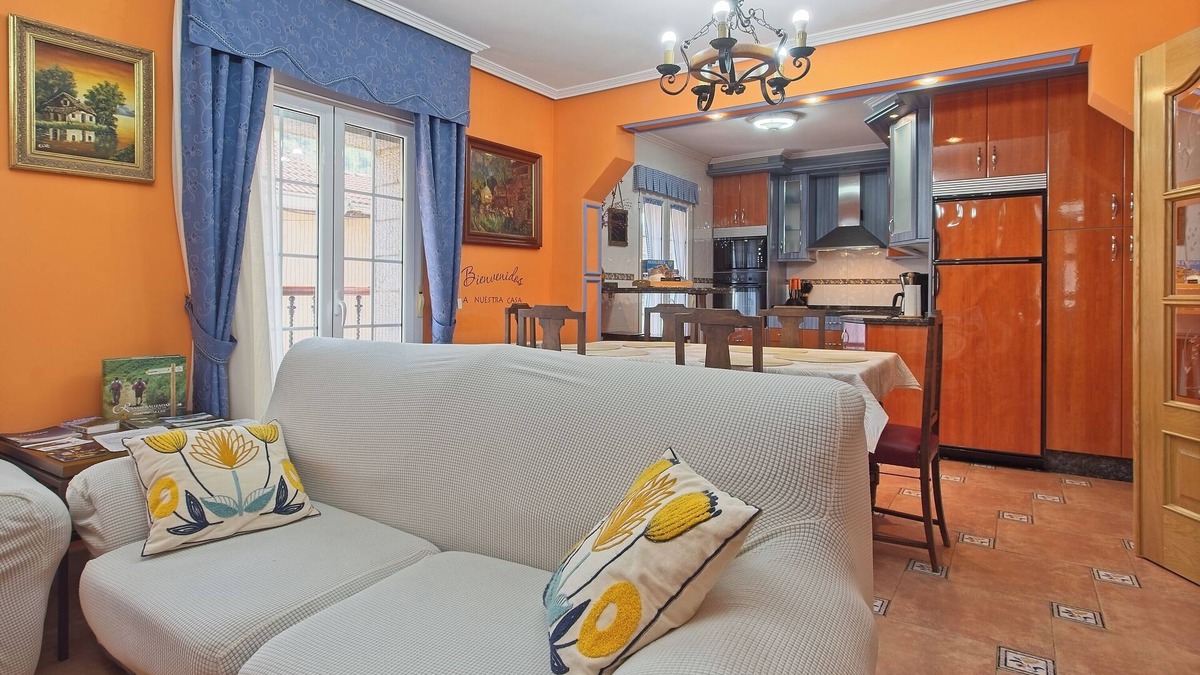La Pola de Gordon House | Holiday Home 'La Cuadra I' with Mountain View, Shared Terrace and Wi-Fi