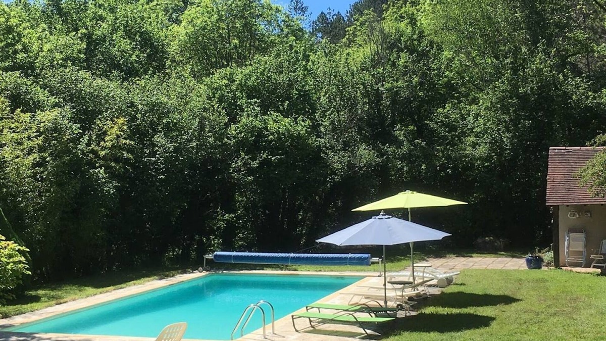La Rouquette House | Holiday Home 'La Grange De Fonclause' with Forest View, Private Pool and Wi-Fi