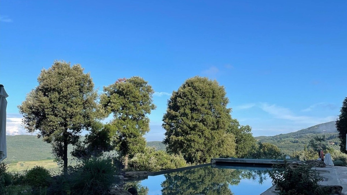 Gambassi Terme House | Holiday Home 'La Casina Di Borgo Mommialla' with Shared Pool, Wi-Fi and Air Conditioning