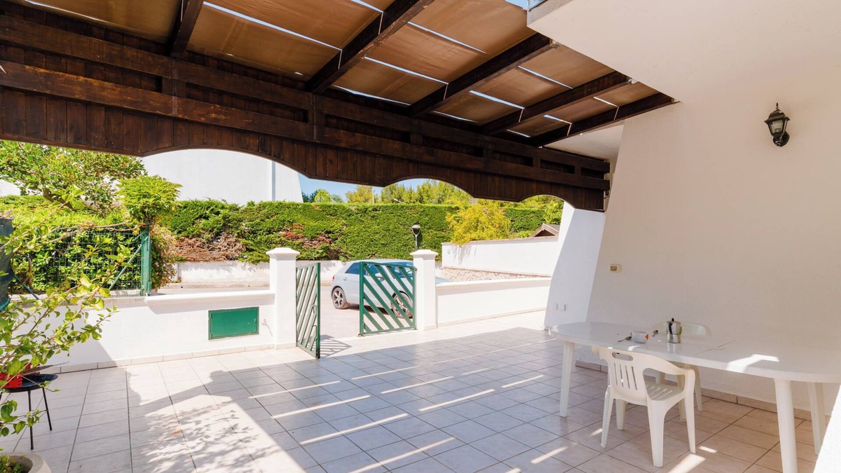 Fontanelle House | Holiday Home 'La Villetta Dei Romani 449' with Private Terrace and Air Conditioning