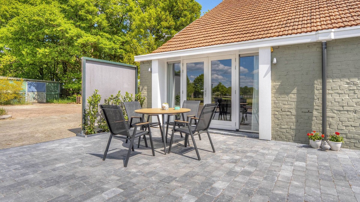 Schapen House | Holiday Home 'Land Hof Spelle' with Private Terrace, Private Garden and Wi-Fi