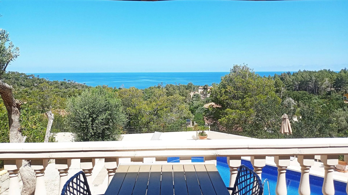 Son Coll Ski Chalet | Holiday HOme 'Las Brisas Port Des Canonge' with Private Pool, Sea View and Air Conditioning