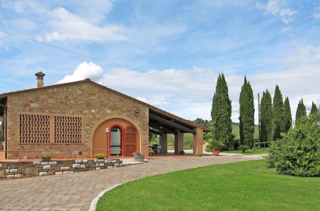 Peccioli House | Holiday Home Le Palaie - 'Fienile' by Interhome