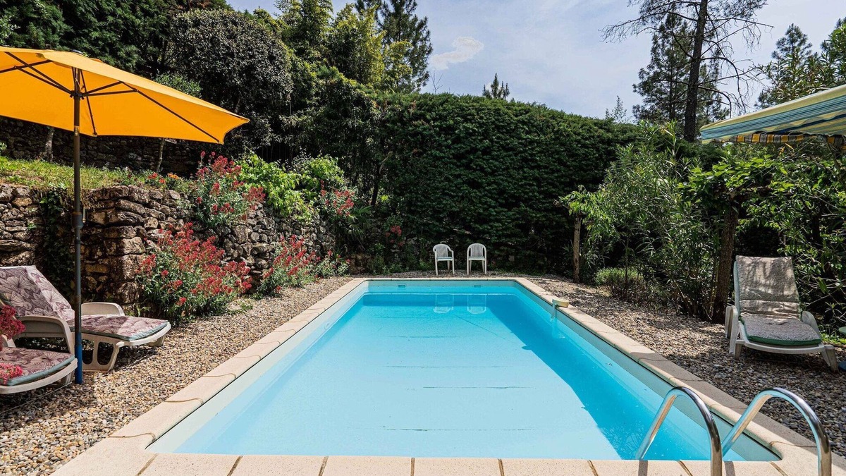 Les Salelles House | Holiday Home Les Salelles near Nature