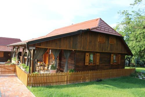 Sveti Juraj na Bregu House | Holiday Home Lina