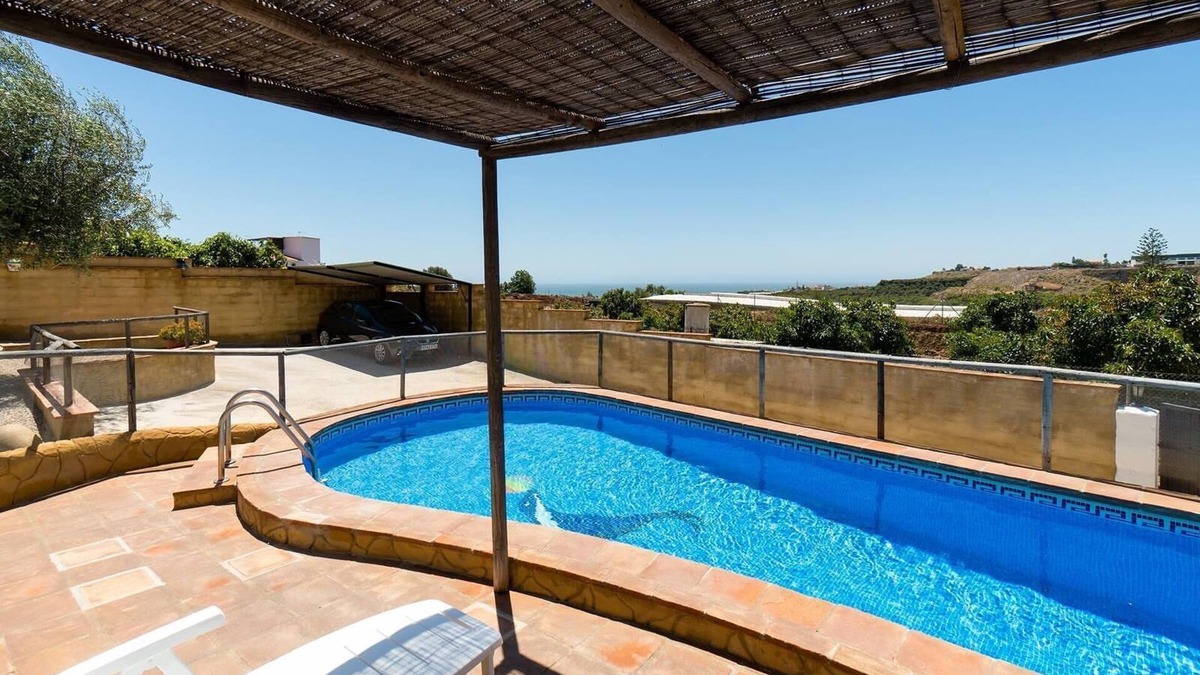 Velez-Malaga House | Holiday Home Los Aperos 1 with Sea View, Pool, Garden & Wi-Fi