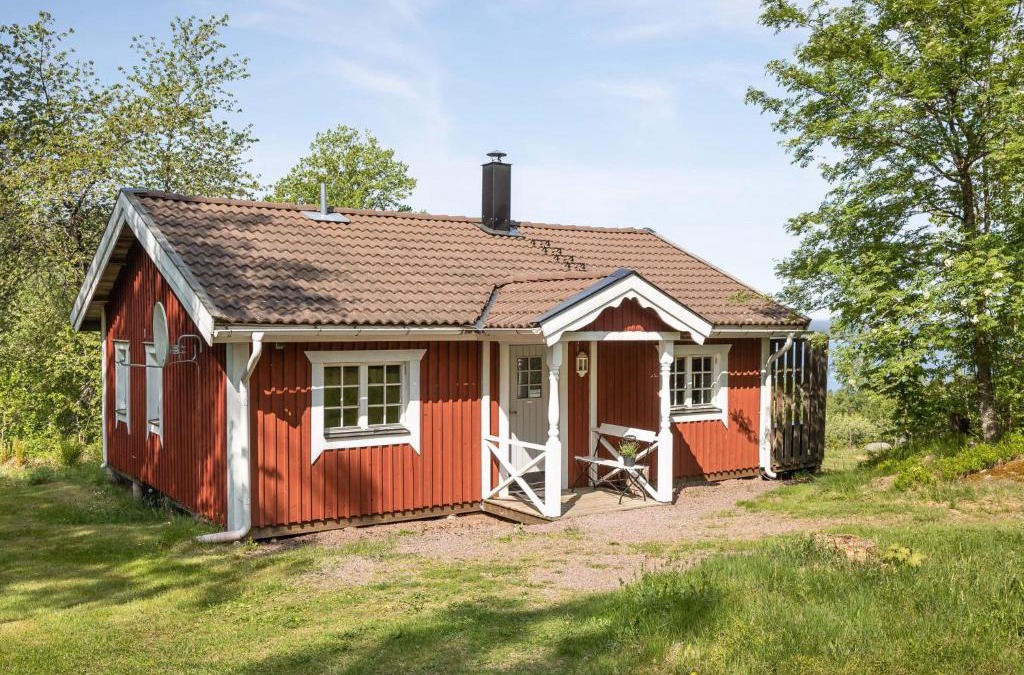 Tibro House | Holiday Home Lunnekullen by Interhome
