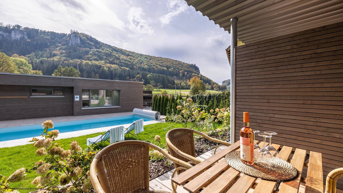 Beuron Apartment | Holiday home 'Lupus 4' with mountain view, private terrace and WLANn