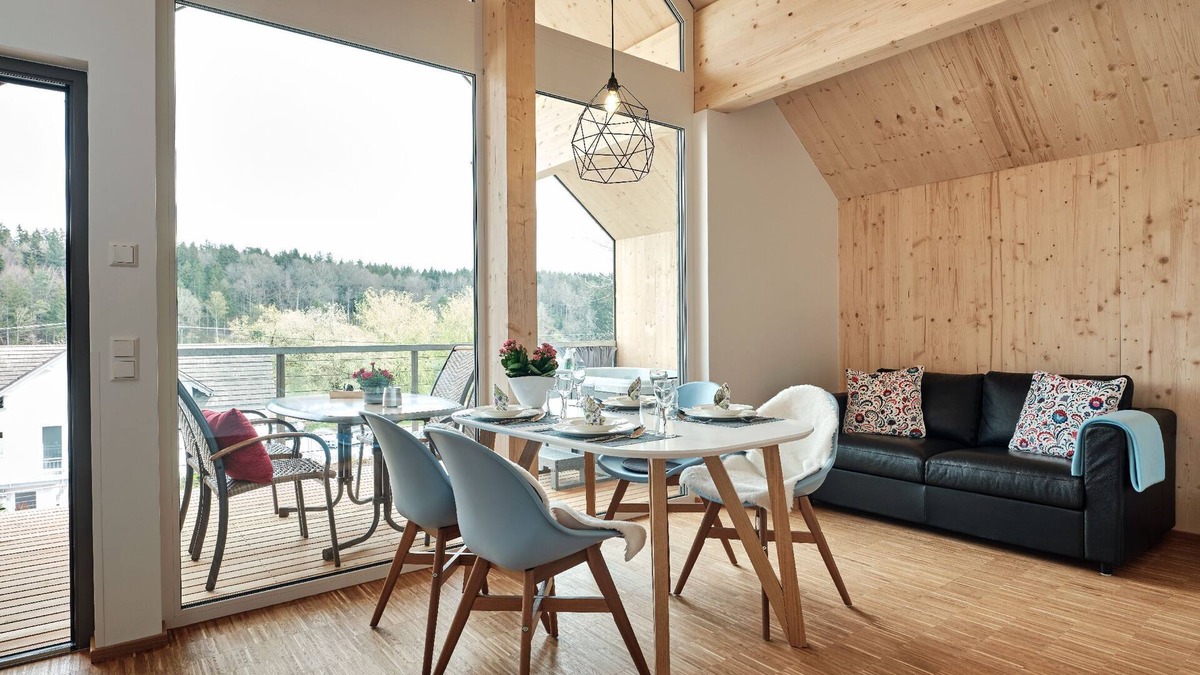 Bad Saulgau Ski Chalet | Holiday Home 'Luxus Chalet Nr 7b' with Sea View, Wi-Fi and Air Conditioning