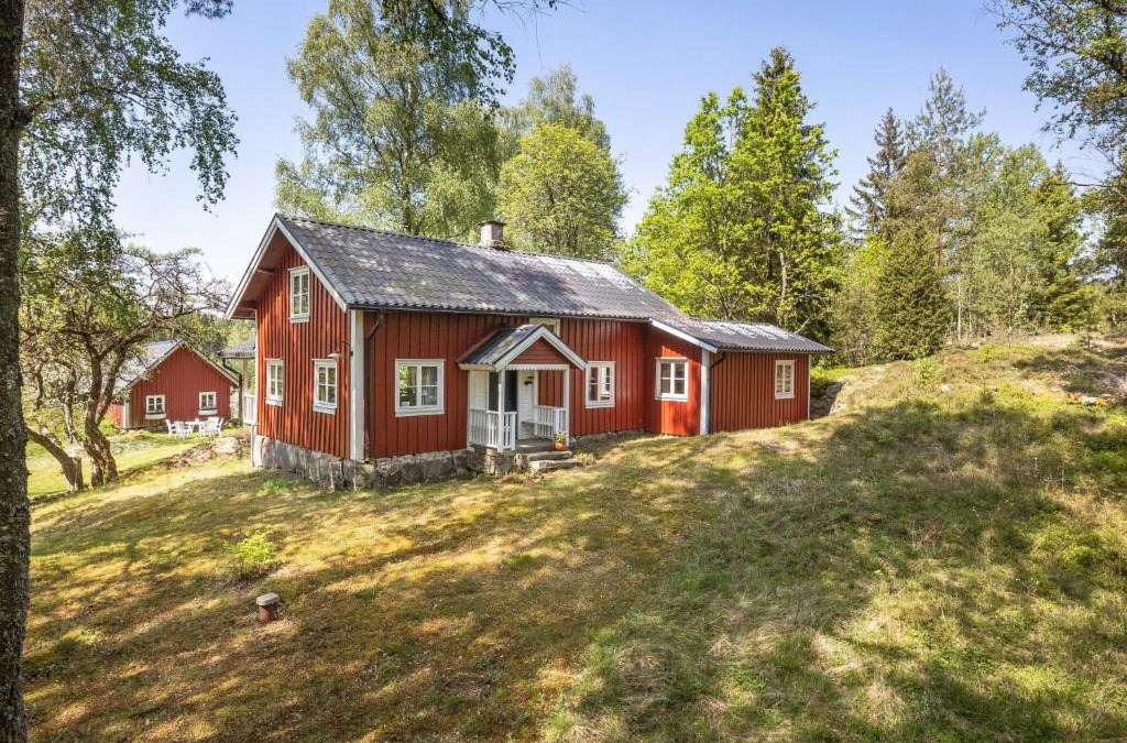 Torestorp House | Holiday Home Måbäcken by Interhome