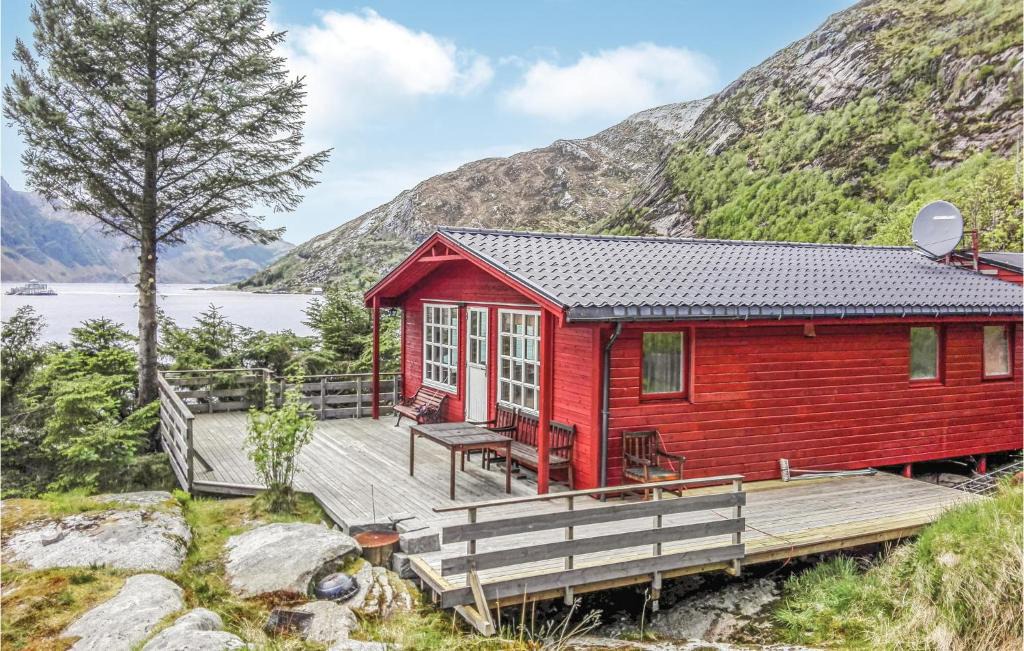 Vagsoy House | Holiday Home Måløy Husevåg