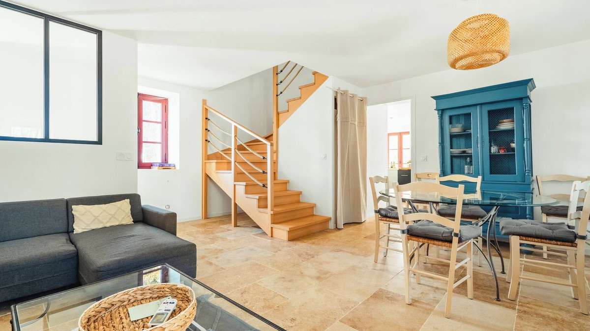 Mordelles House | Holiday Home 'Maison De Campagne Rennes Parc Expo' with Private Terrace, Private Garden and Wi-Fi