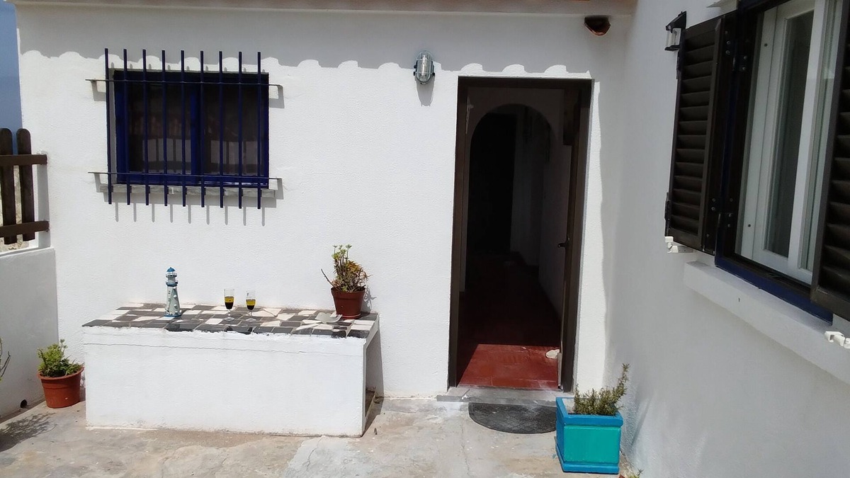 Azenhas do Mar House | Holiday Home 'Mar E Sol' with Sea View, Private Terrace and Wi-Fi