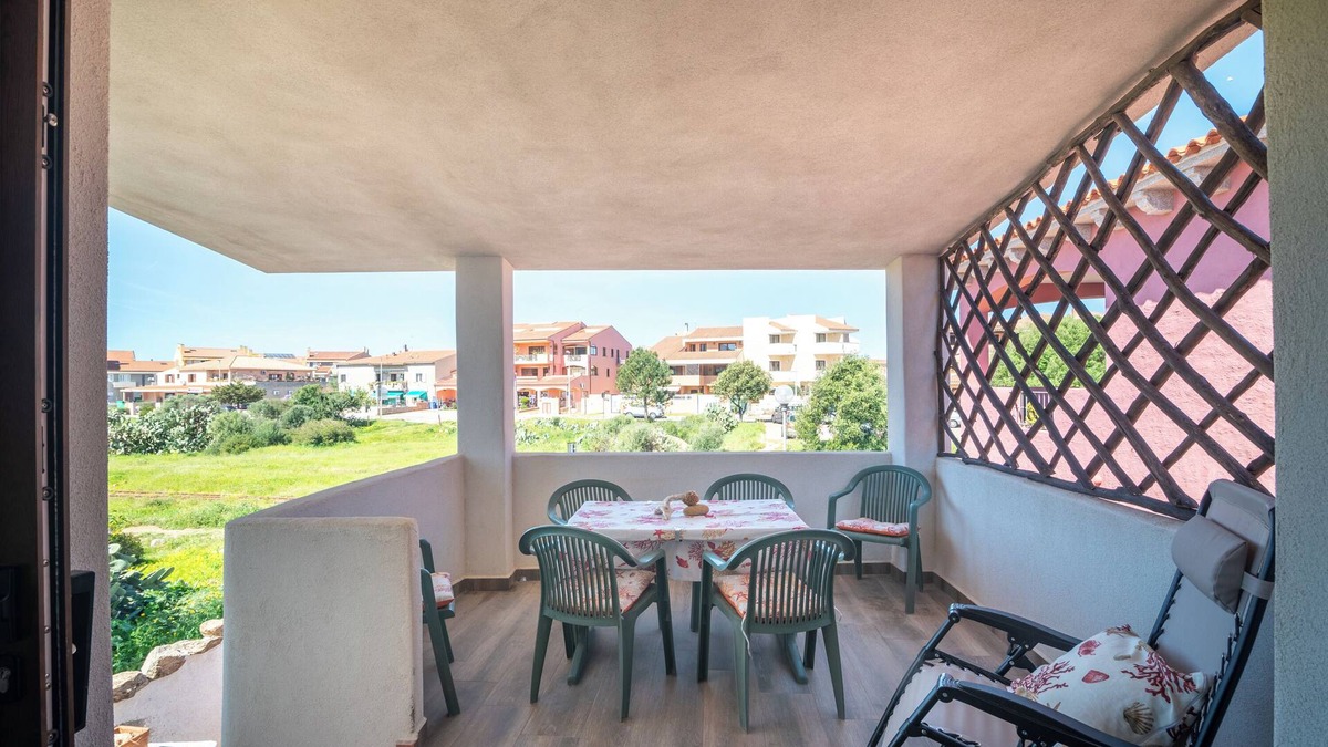 Palau House | Holiday Home 'Mavi Primo Piano' with Private Terrace, Wi-Fi and Air Conditioning