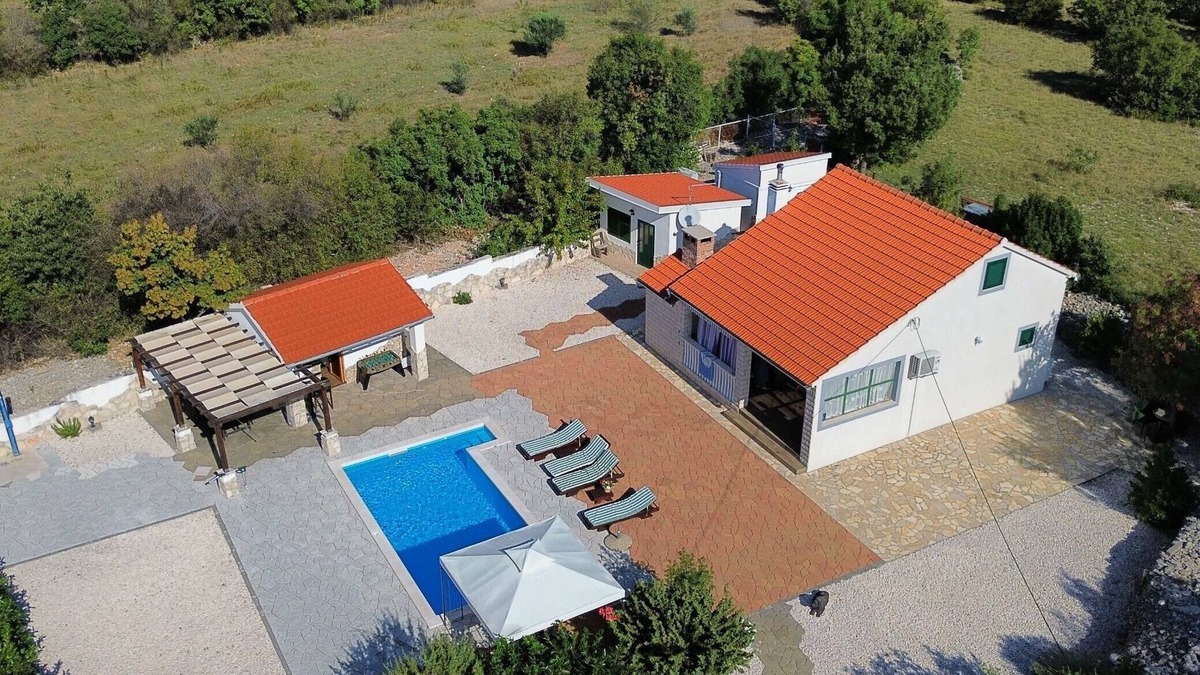 Bristane Villa | Holiday Home Mystc Woods