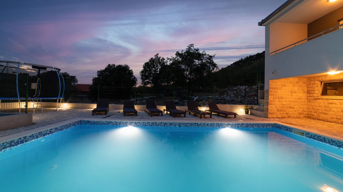 Trolokve House | Holiday Home Nany