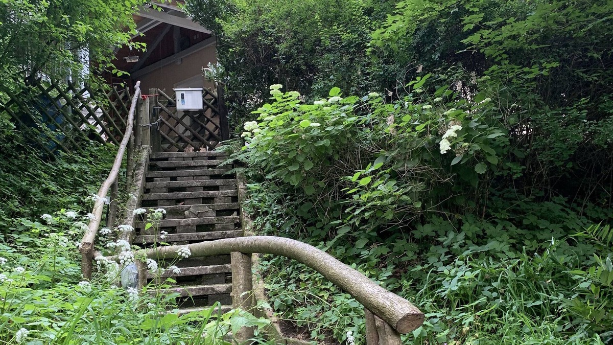 Brucken House | Holiday Home 'Naturhaus An Der Sulzburg' with Mountain View, Private Terrace and Wi-Fi