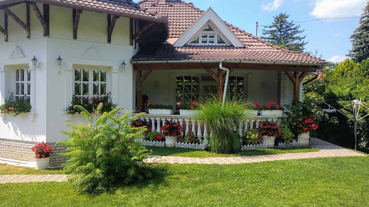 Siofok-Szabadifurdo House | Holiday home near beach