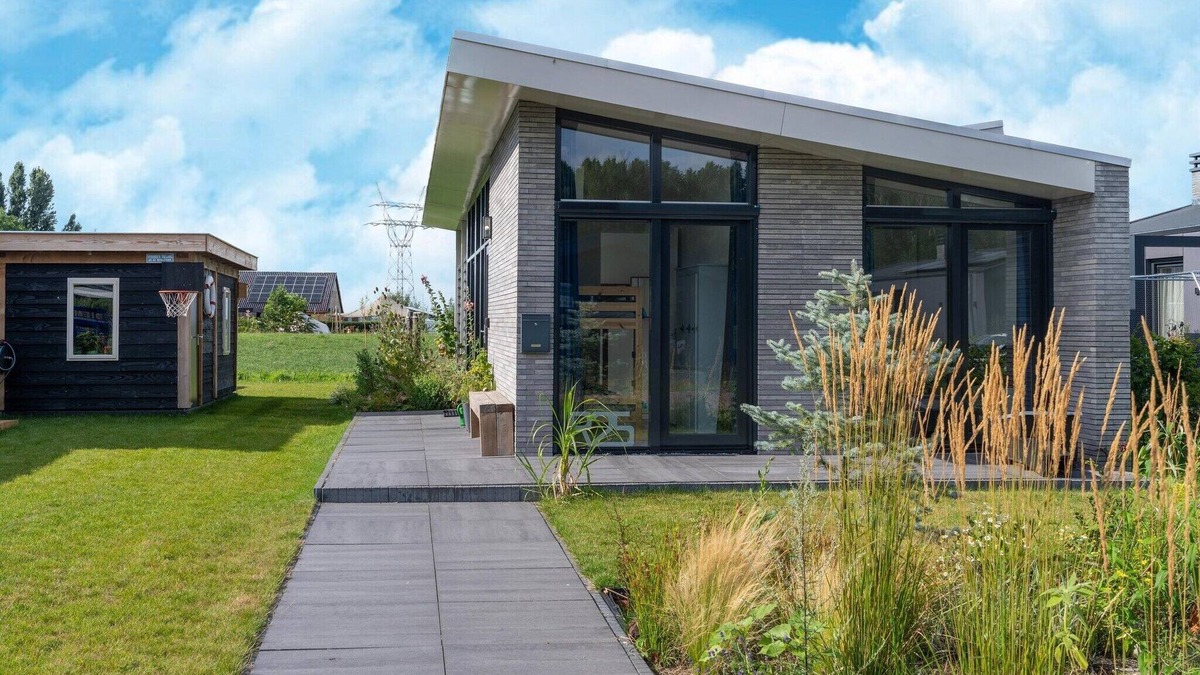 Vleteren House | Holiday Home near Kaag Lakes
