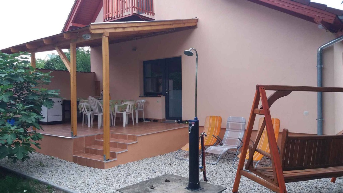 Gyenesdias House | Holiday home near Lake Balaton, barbecue