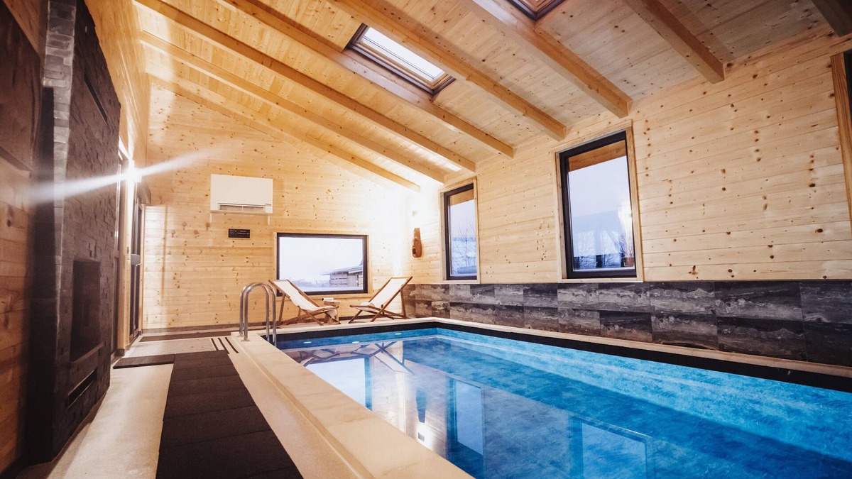 Vrbovec House | Holiday Home Nightswim Inn