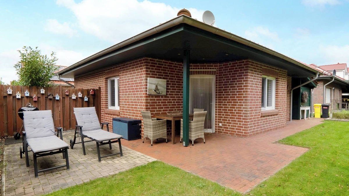 Geeste House | Holiday Home Nordlicht with Terrace, Garden and Wi-Fi
