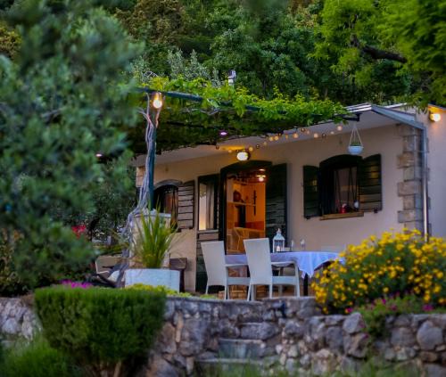Baska Voda House | Holiday home Oaza