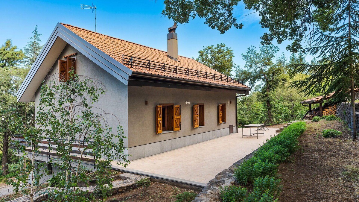 Linguaglossa Villa | Holiday home on Etna in Sicily