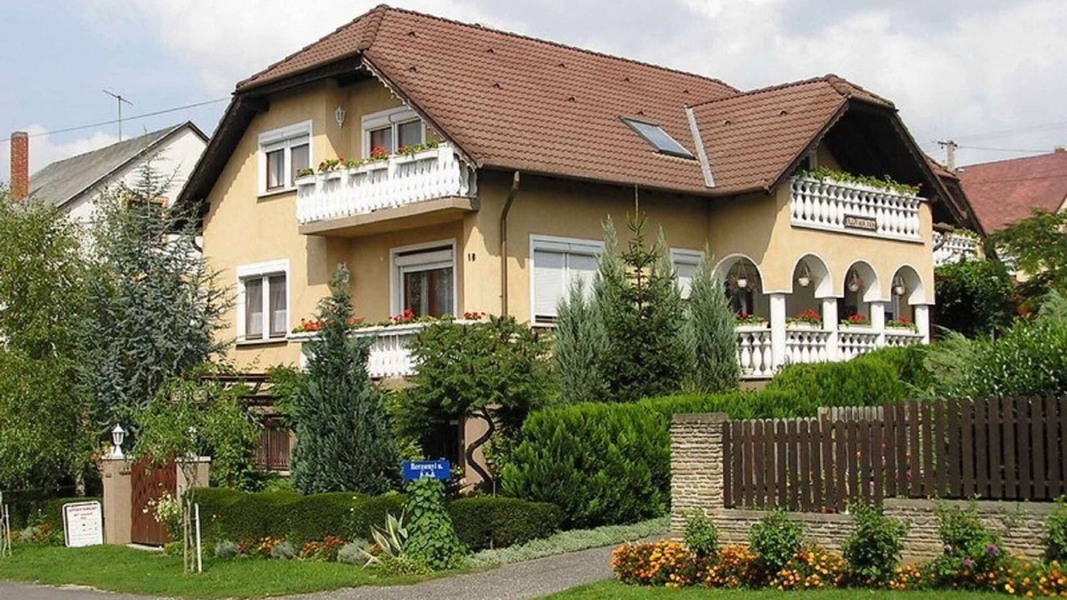 Heviz House | Holiday home on the ground floor, suitable for the disabled