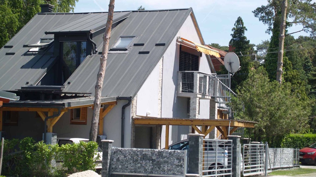 Balatonfenyves House | Holiday home only 20 meters from the beach with heating