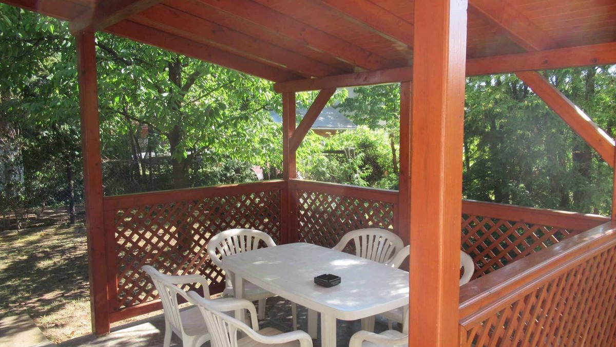 Csopak House | Holiday home only 300 meters from the beach