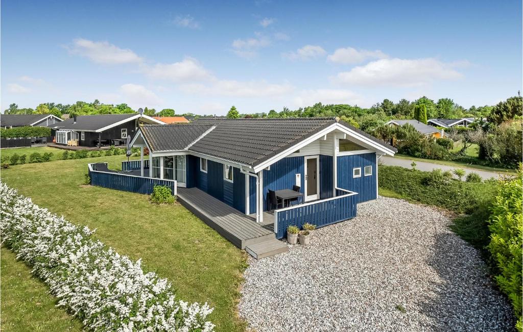 Pøt Strandby House | Holiday Home Pøt Strandby Juelsminde V Denmark