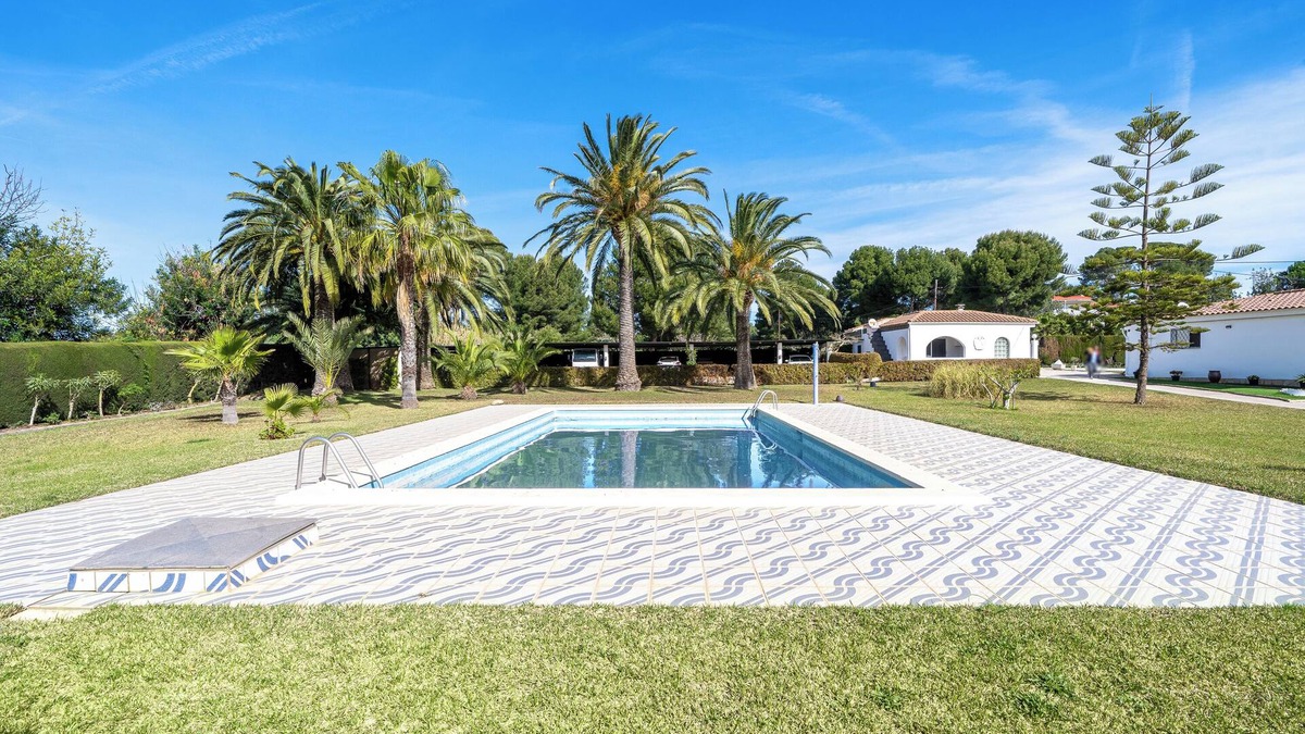 Vilafortuny House | Holiday Home "Paraiso en Cambrils Colibri Resort" with Pool, Terrace, A/C & Wi-Fi