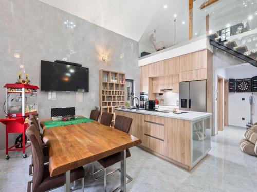 Dolni Laz House | Holiday Home Party & Friends Villa by Interhome
