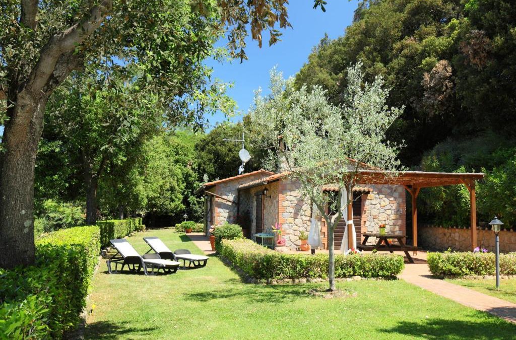 Roccastrada House | Holiday Home Poggiolo by Interhome
