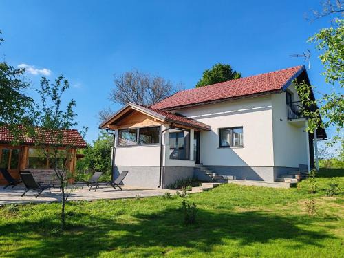 Tounj House | Holiday home Poljak