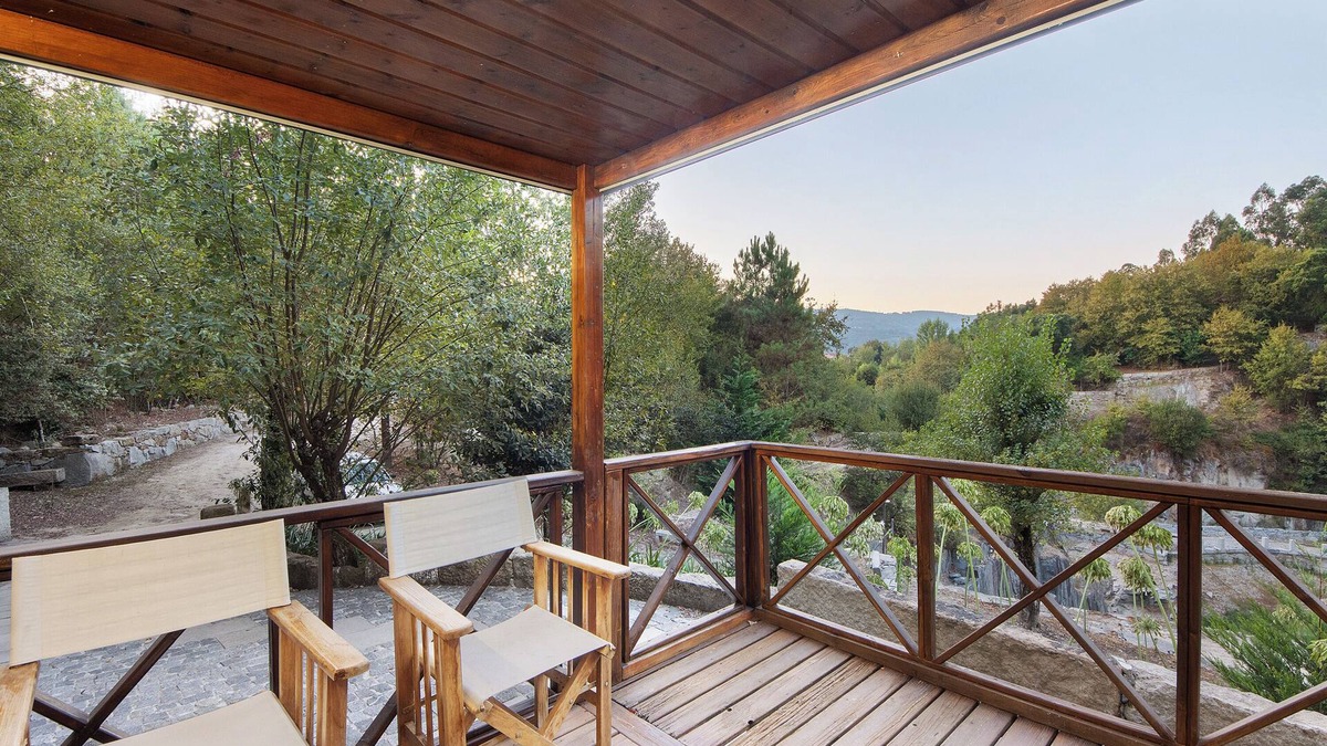 Marco de Canaveses Villa | Holiday Home 'Nature Stone and Villas - Casa 2' Mountain View, Shared Garden and Air Conditioning