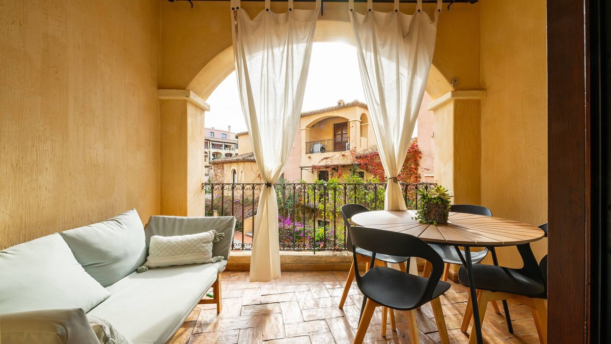 Villasimius House | Holiday Home 'Raggio Di Luna 2' with Private Terrace, Wi-Fi and Air Conditioning