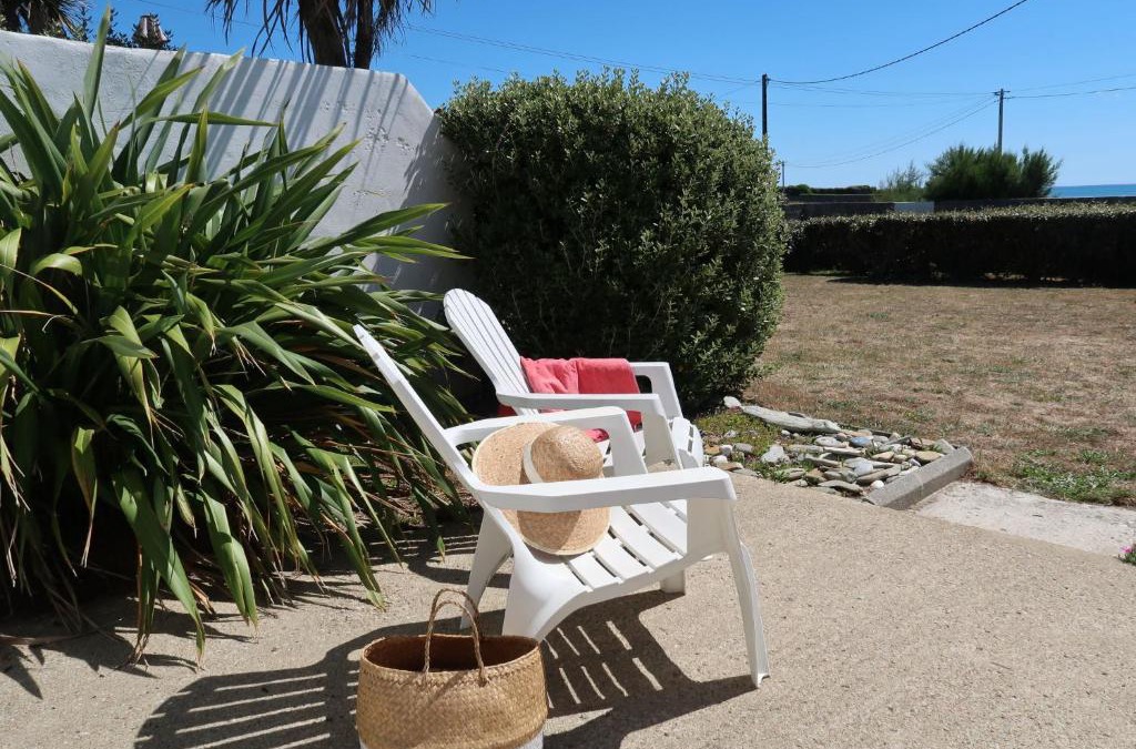 Plozevet House | Holiday Home Rendez-vous à la plage by Interhome