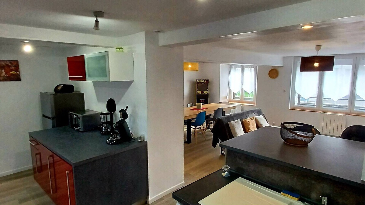 Hirson House | Holiday Home 'Résidence Des 3 Chateaux' with Private Terrace and Private Garden