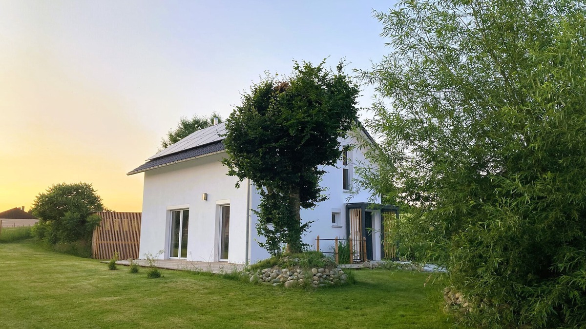 Guggenhausen House | Holiday Home Riedlodge with Private Terrace, Private Garden and Wi-Fi