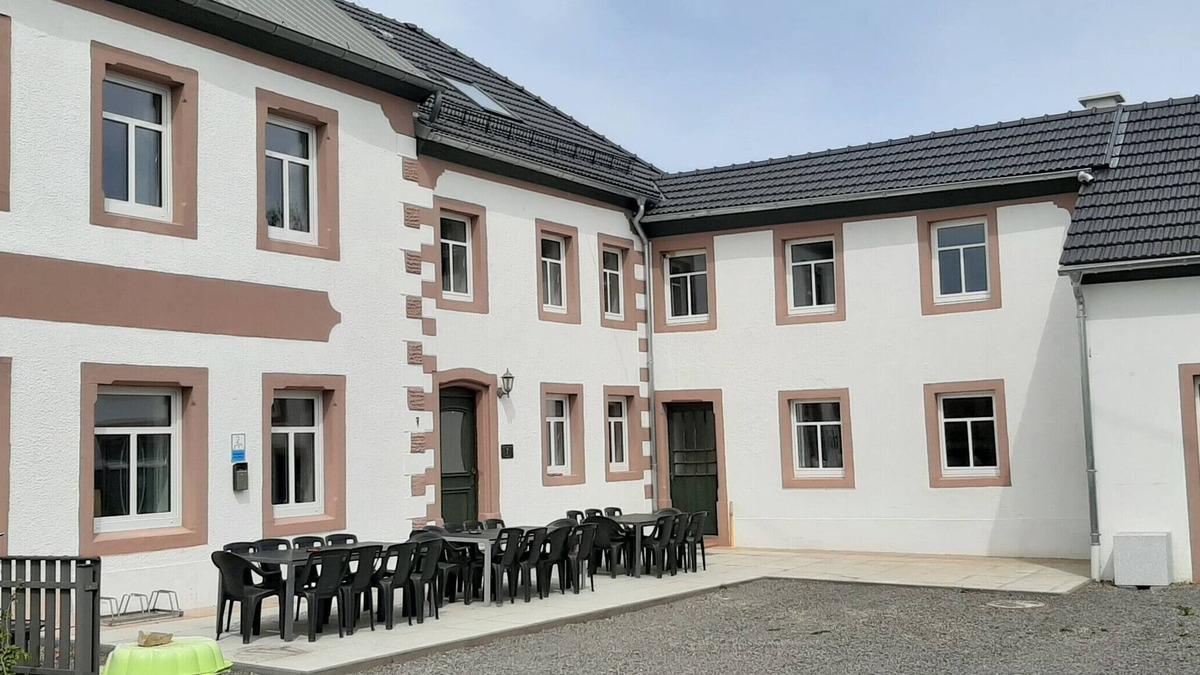 Rodershausen House | Holiday Home 'Rodershausen' with Private Terrace and Wi-Fi