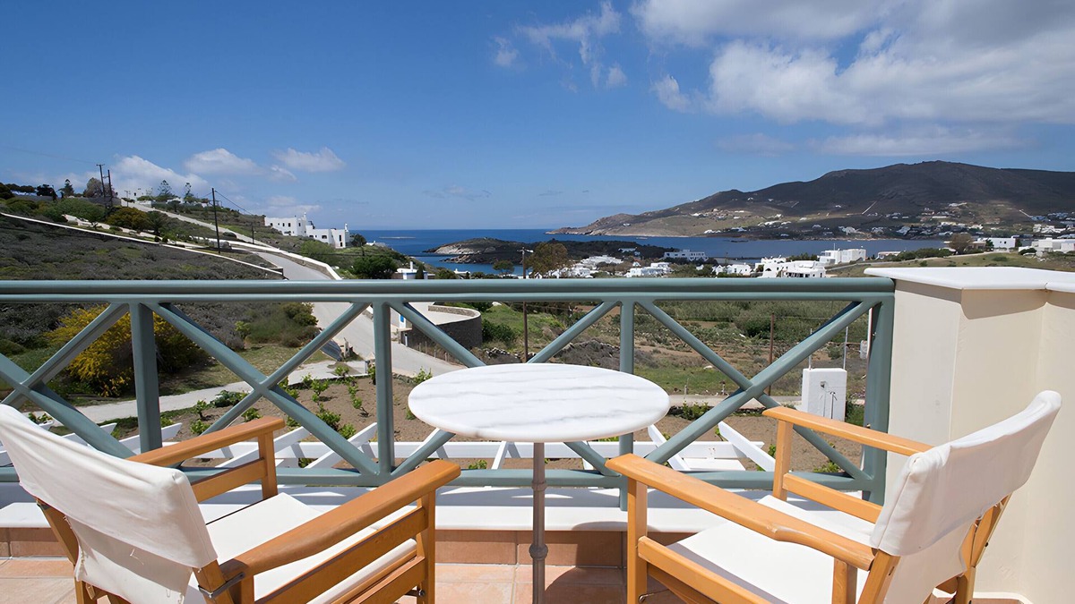 Posidonia House | Holiday Home 'Sophia' with Sea View, Wi-Fi and Air Conditioning