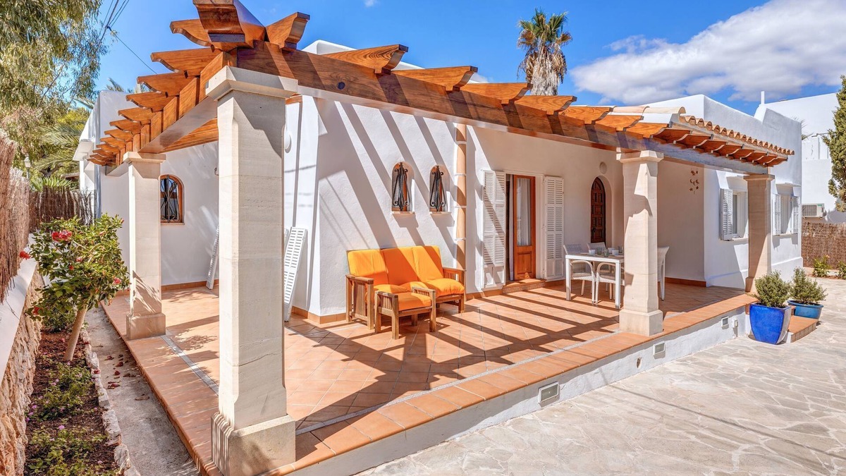 Cala d'Or Villa | Holiday Home "Sant Antoni" Close to the Beach with Veranda